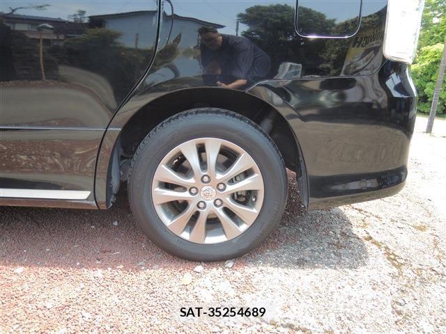 Toyota VOXY 2013-05 6817964-10