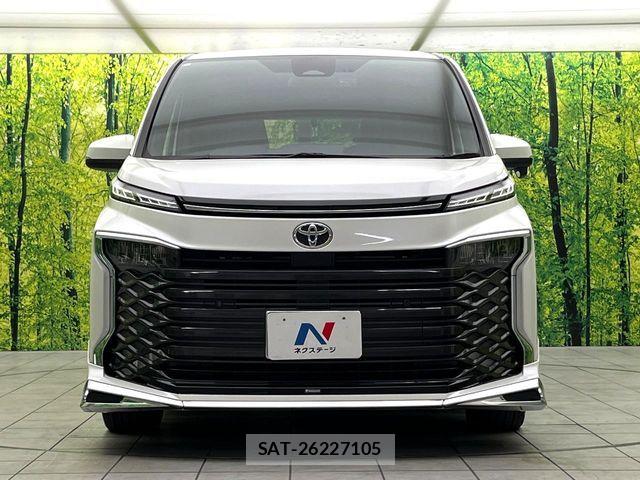 Toyota VOXY 2024-04 6817888-13