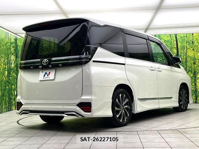 Toyota VOXY 2024-04 6817888-16