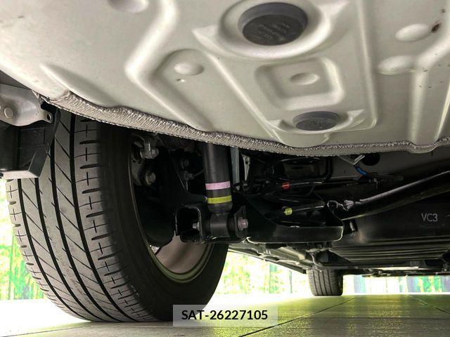 Toyota VOXY 2024-04 6817888-19