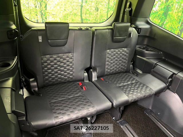 Toyota VOXY 2024-04 6817888-8