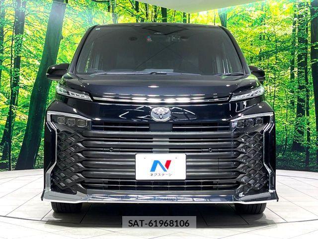 Toyota VOXY 2024-02 6817893-14