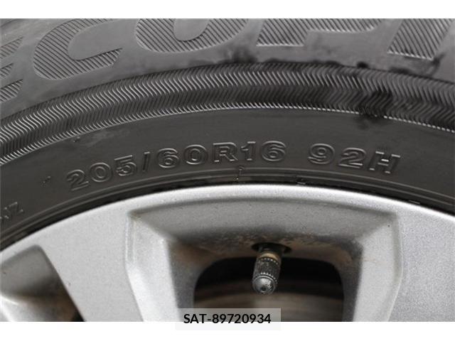 Toyota VOXY 2024-07 6817899-19