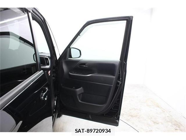 Toyota VOXY 2024-07 6817899-27