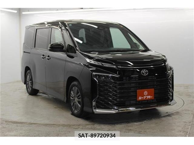 Toyota VOXY 2024-07 6817899-2
