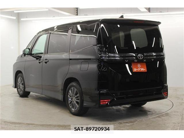 Toyota VOXY 2024-07 6817899-6