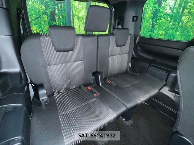 Toyota VOXY 2019-10 6817922-9