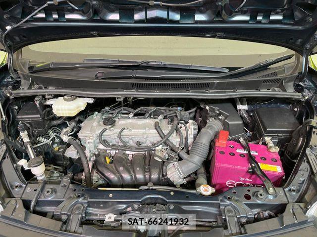 Toyota VOXY 2019-10 6817922-18