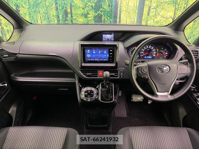 Toyota VOXY 2019-10 6817922-1