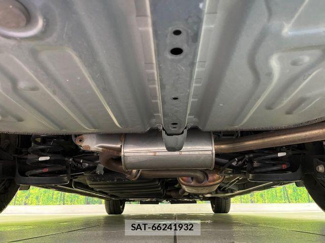 Toyota VOXY 2019-10 6817922-19