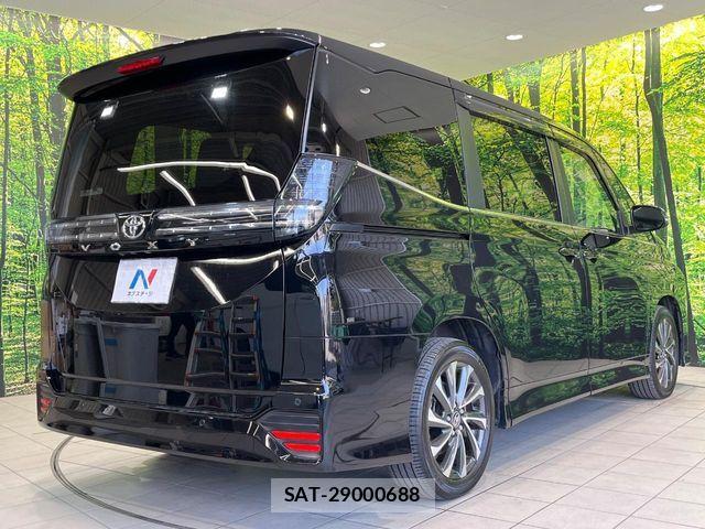 Toyota VOXY 2024-04 6817896-16