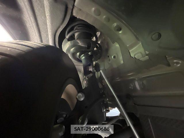 Toyota VOXY 2024-04 6817896-19