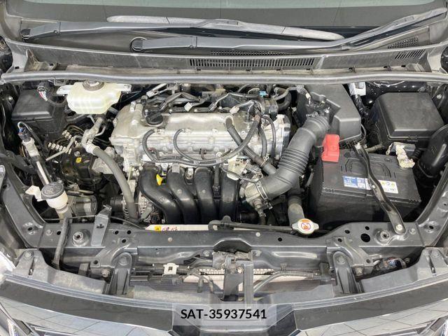 Toyota VOXY 2019-10 6817908-17