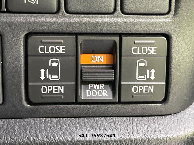 Toyota VOXY 2019-10 6817908-5