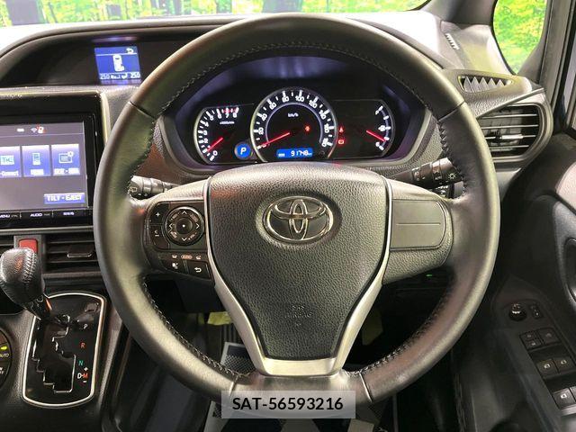 Toyota VOXY 2015-09 6817950-11