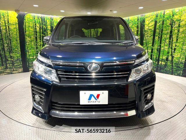 Toyota VOXY 2015-09 6817950-14
