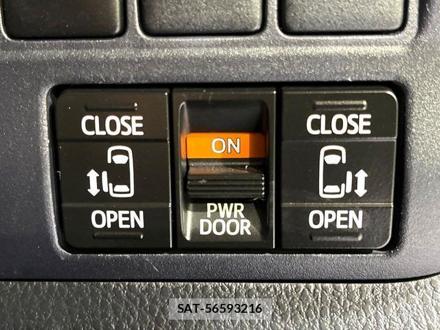 Toyota VOXY 2015-09 6817950-5