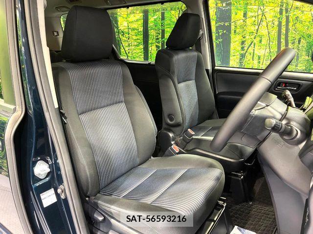 Toyota VOXY 2015-09 6817950-7