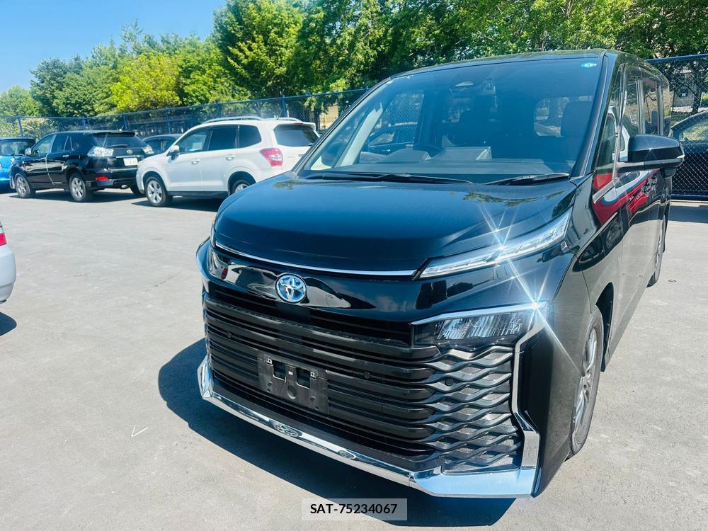 Toyota VOXY 2023 6804172-0