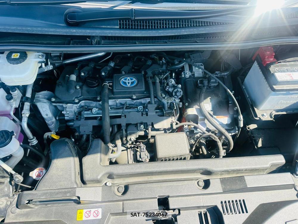 Toyota VOXY 2023 6804172-37