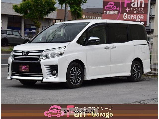 Toyota VOXY 2015-11 6915178-0