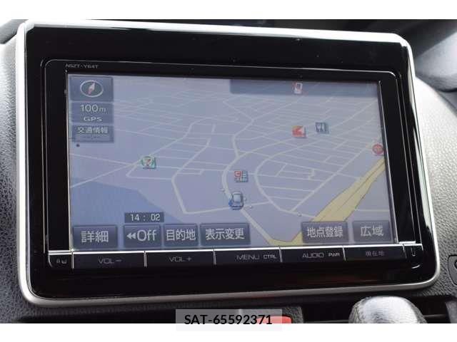 Toyota VOXY 2015-11 6915178-3