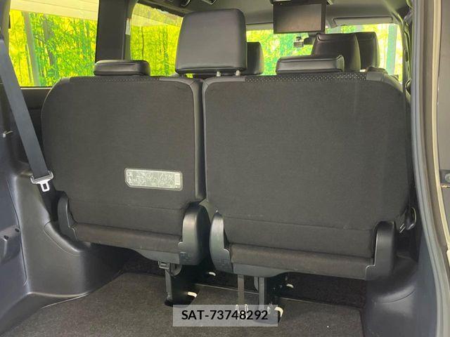Toyota VOXY 2020-12 6915115-10
