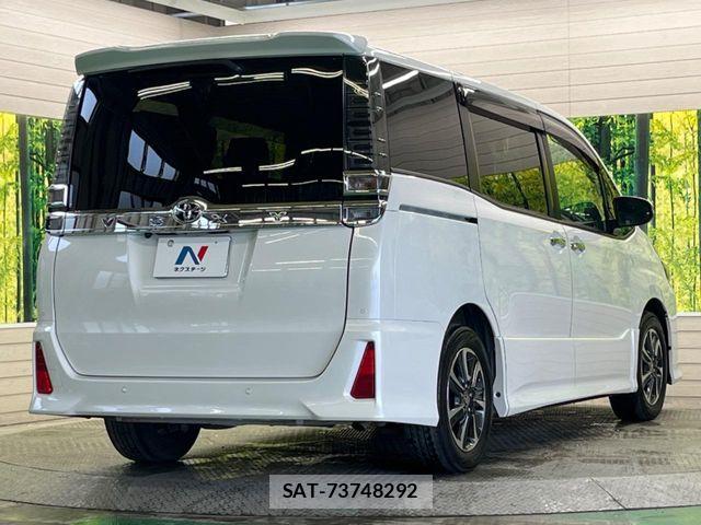 Toyota VOXY 2020-12 6915115-17