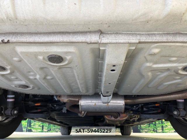 Toyota VOXY 2021-07 6915133-18