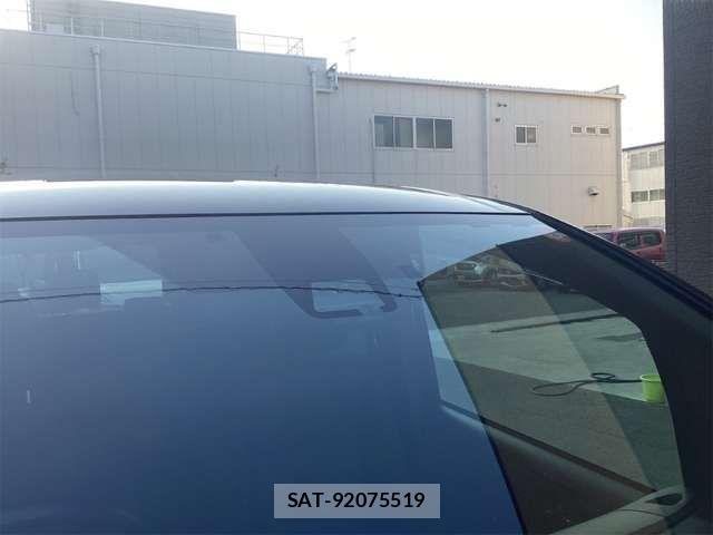 Toyota VOXY 2019-03 6915119-8