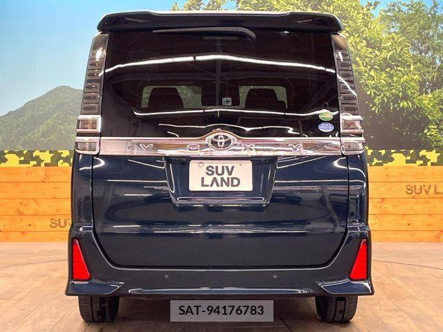 Toyota VOXY 2019-09 6915152-15