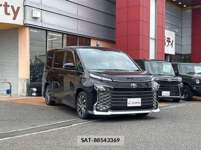 Toyota VOXY 2023-09 6915101-8
