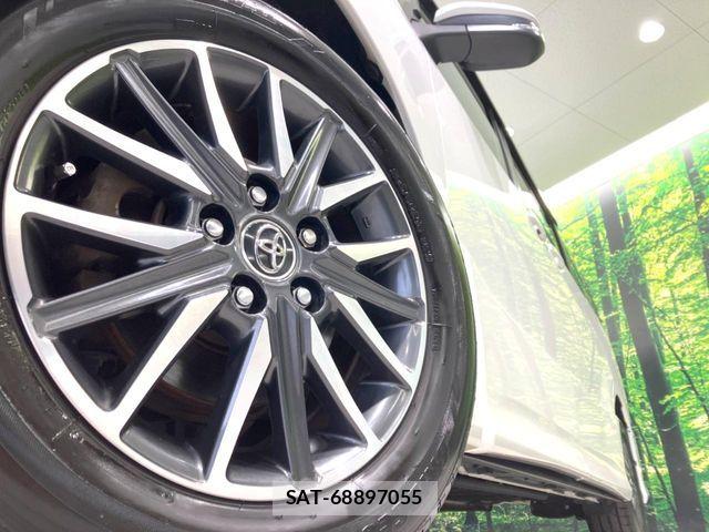 Toyota VOXY 2014-10 6915187-12