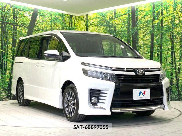 Toyota VOXY 2014-10 6915187-16