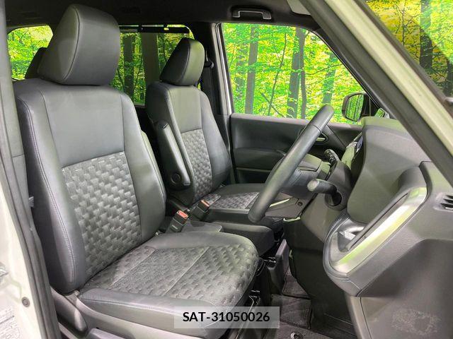 Toyota VOXY 2022-05 6915100-10