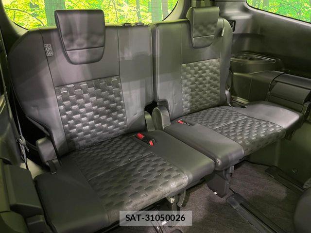 Toyota VOXY 2022-05 6915100-12