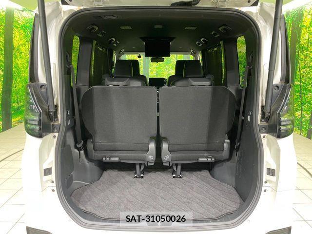 Toyota VOXY 2022-05 6915100-13