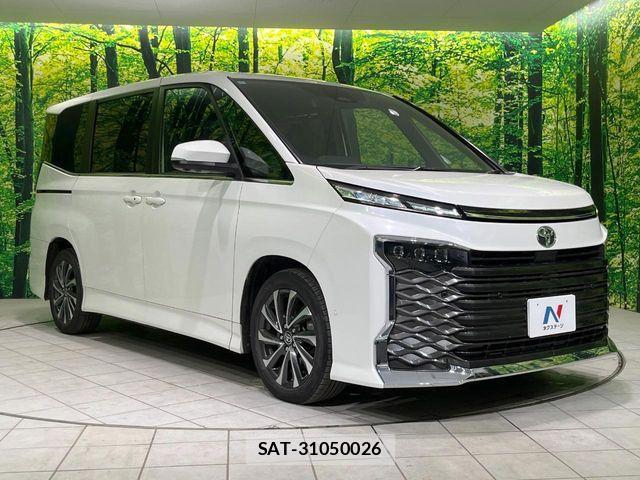 Toyota VOXY 2022-05 6915100-18