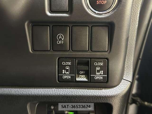 Toyota VOXY 2018-04 6915172-14