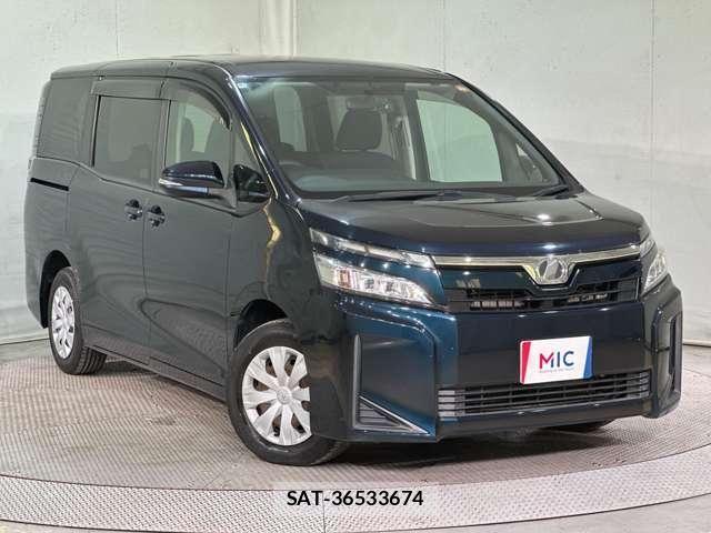 Toyota VOXY 2018-04 6915172-1