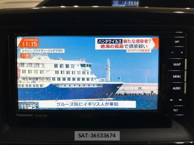 Toyota VOXY 2018-04 6915172-20