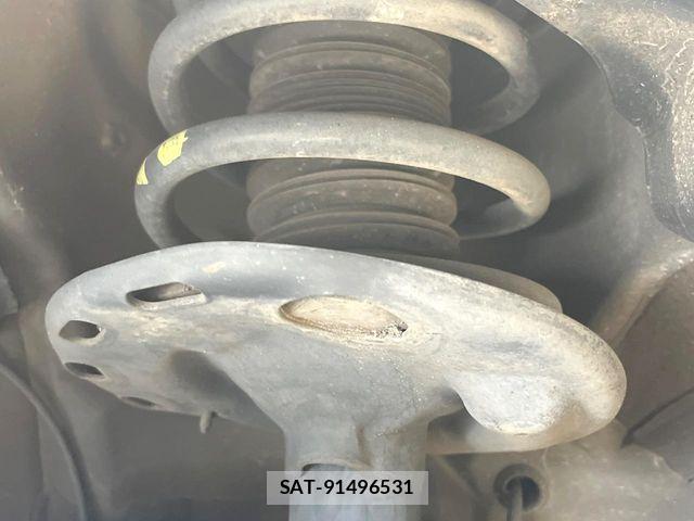 Toyota VOXY 2018-03 6915154-17