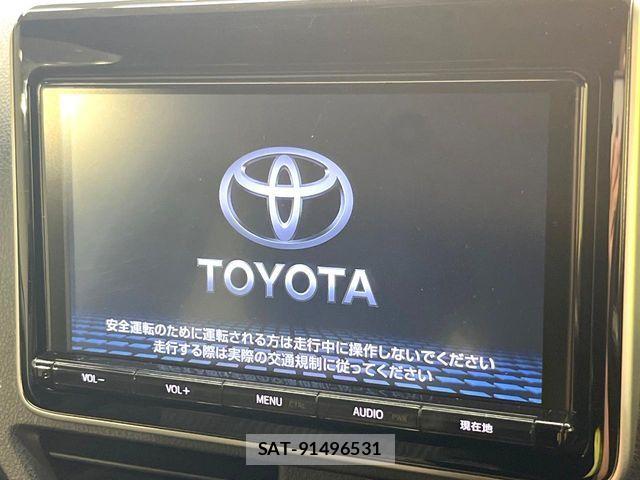 Toyota VOXY 2018-03 6915154-2