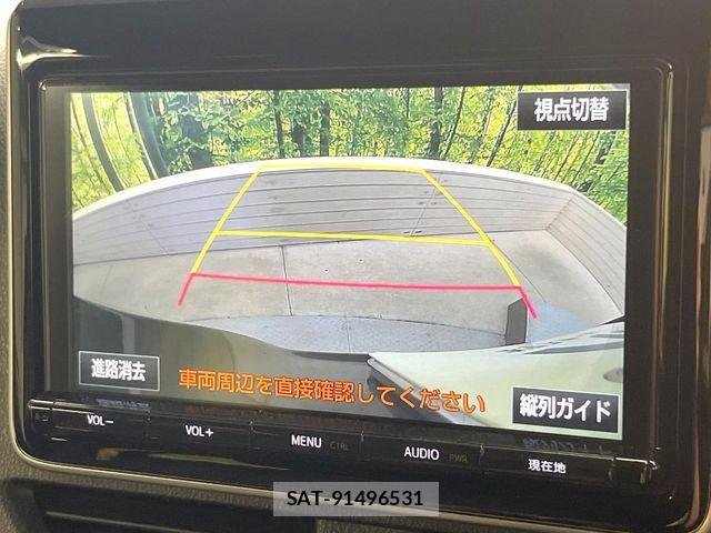 Toyota VOXY 2018-03 6915154-4