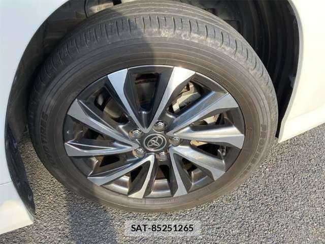 Toyota VOXY 2023-02 6915098-9
