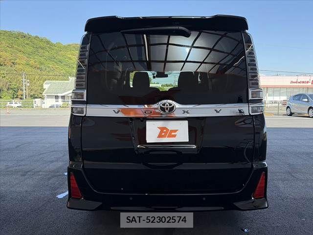 Toyota VOXY 2019-11 6915149-13
