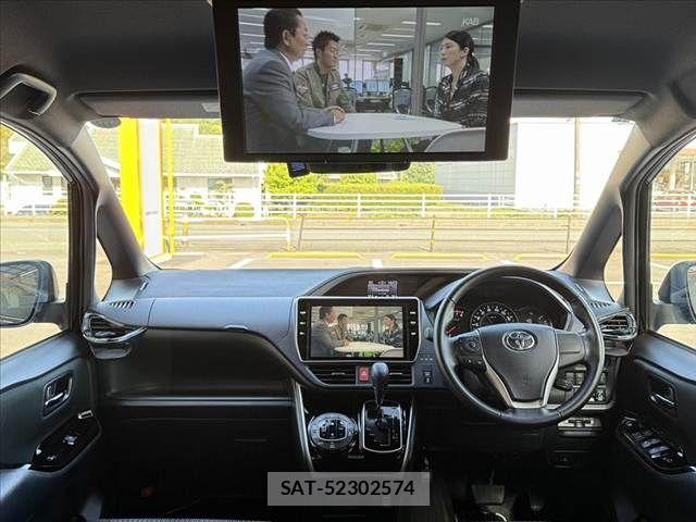 Toyota VOXY 2019-11 6915149-1