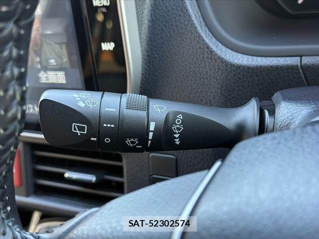 Toyota VOXY 2019-11 6915149-24