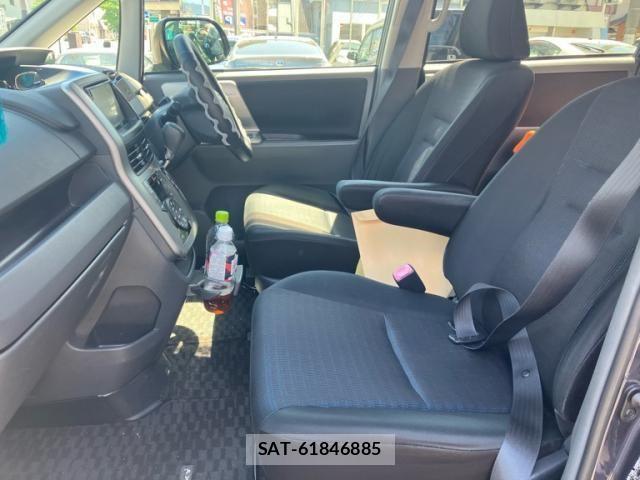 Toyota VOXY 2009-09 6915217-11
