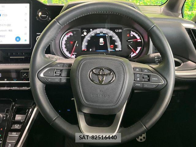 Toyota VOXY 2024-02 6915094-11